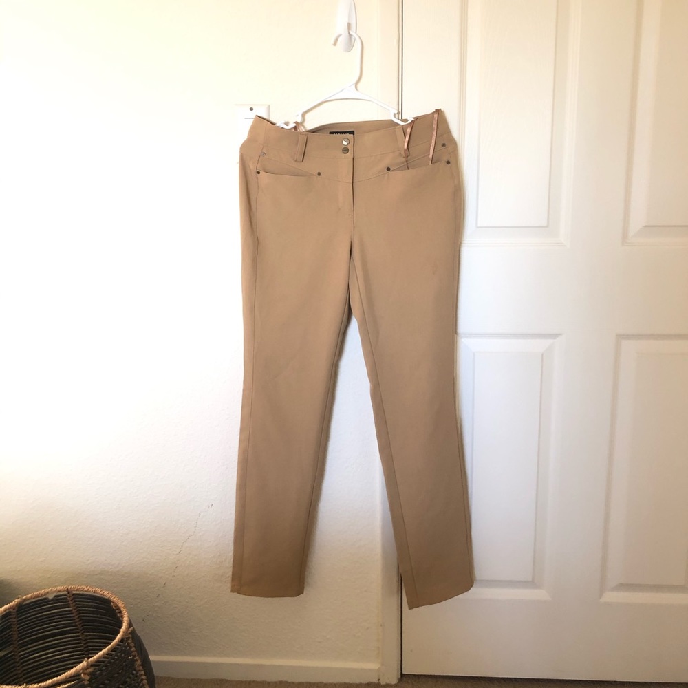 Jones Nee York beige tan pants
